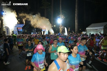 HO CHI MINH CITY NIGHT RUN EXIMBANK 2024 - Ảnh #1970709