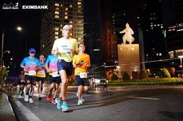 HO CHI MINH CITY NIGHT RUN EXIMBANK 2024 - Ảnh #1990761