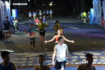 HO CHI MINH CITY NIGHT RUN EXIMBANK 2024 - Ảnh #2027577
