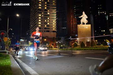 HO CHI MINH CITY NIGHT RUN EXIMBANK 2024 - Ảnh #1990689