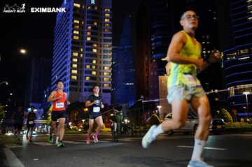 HO CHI MINH CITY NIGHT RUN EXIMBANK 2024 - Ảnh #1989896
