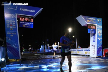 HO CHI MINH CITY NIGHT RUN EXIMBANK 2024 - Ảnh #2064247