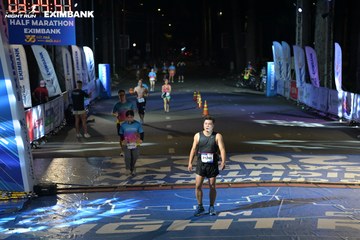 HO CHI MINH CITY NIGHT RUN EXIMBANK 2024 - Ảnh #2026462