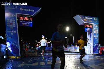 HO CHI MINH CITY NIGHT RUN EXIMBANK 2024 - Ảnh #2061647