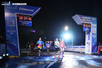 HO CHI MINH CITY NIGHT RUN EXIMBANK 2024 - Ảnh #2059539