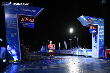 HO CHI MINH CITY NIGHT RUN EXIMBANK 2024 - Ảnh #2060105