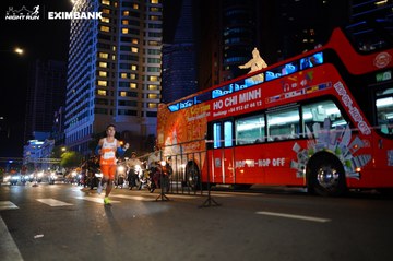 HO CHI MINH CITY NIGHT RUN EXIMBANK 2024 - Ảnh #1989106