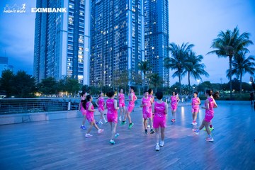 HO CHI MINH CITY NIGHT RUN EXIMBANK 2024 - Ảnh #1963097