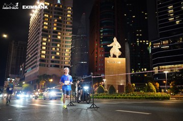 HO CHI MINH CITY NIGHT RUN EXIMBANK 2024 - Ảnh #1989604