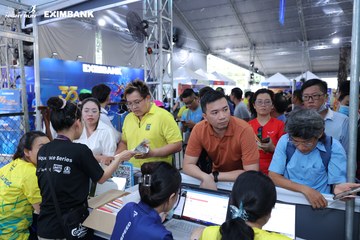 HO CHI MINH CITY NIGHT RUN EXIMBANK 2024 - Ảnh #1964232