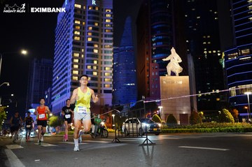 HO CHI MINH CITY NIGHT RUN EXIMBANK 2024 - Ảnh #1989888