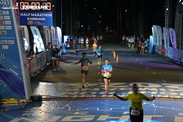 HO CHI MINH CITY NIGHT RUN EXIMBANK 2024 - Ảnh #2029263