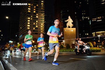 HO CHI MINH CITY NIGHT RUN EXIMBANK 2024 - Ảnh #1991536