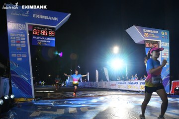HO CHI MINH CITY NIGHT RUN EXIMBANK 2024 - Ảnh #2065677
