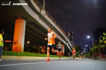 HO CHI MINH CITY NIGHT RUN EXIMBANK 2024 - Ảnh #1988595