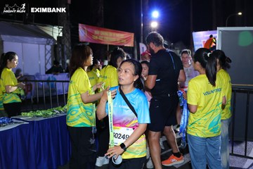HO CHI MINH CITY NIGHT RUN EXIMBANK 2024 - Ảnh #2012484