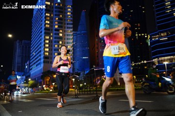 HO CHI MINH CITY NIGHT RUN EXIMBANK 2024 - Ảnh #1990293