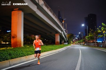 HO CHI MINH CITY NIGHT RUN EXIMBANK 2024 - Ảnh #1988477