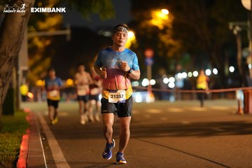 HO CHI MINH CITY NIGHT RUN EXIMBANK 2024 - Ảnh #2160094