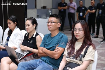 HO CHI MINH CITY NIGHT RUN EXIMBANK 2024 - Ảnh #1963375