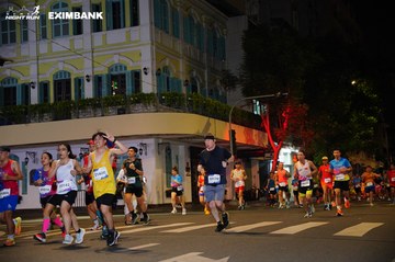 HO CHI MINH CITY NIGHT RUN EXIMBANK 2024 - Ảnh #2031390