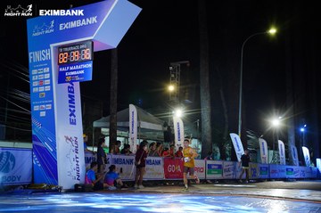 HO CHI MINH CITY NIGHT RUN EXIMBANK 2024 - Ảnh #2033203
