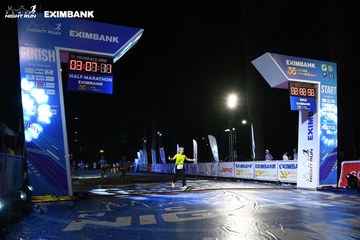HO CHI MINH CITY NIGHT RUN EXIMBANK 2024 - Ảnh #2065780