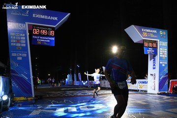HO CHI MINH CITY NIGHT RUN EXIMBANK 2024 - Ảnh #2064287