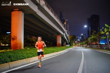 HO CHI MINH CITY NIGHT RUN EXIMBANK 2024 - Ảnh #1988476