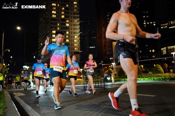 HO CHI MINH CITY NIGHT RUN EXIMBANK 2024 - Ảnh #1990097