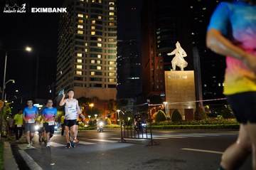 HO CHI MINH CITY NIGHT RUN EXIMBANK 2024 - Ảnh #1990549