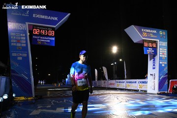 HO CHI MINH CITY NIGHT RUN EXIMBANK 2024 - Ảnh #2061902