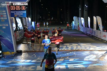 HO CHI MINH CITY NIGHT RUN EXIMBANK 2024 - Ảnh #2029605