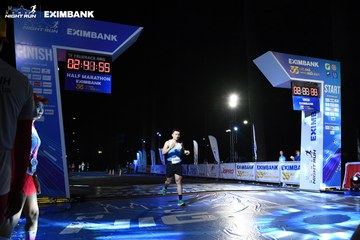 HO CHI MINH CITY NIGHT RUN EXIMBANK 2024 - Ảnh #2062900
