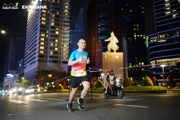 HO CHI MINH CITY NIGHT RUN EXIMBANK 2024 - Ảnh #1989548