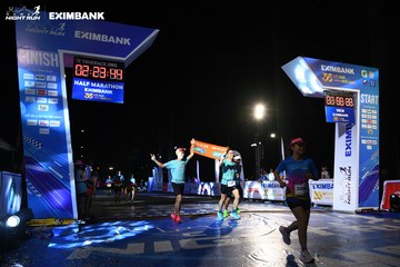 HO CHI MINH CITY NIGHT RUN EXIMBANK 2024 - Ảnh #2058995