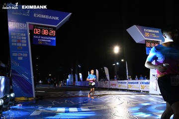HO CHI MINH CITY NIGHT RUN EXIMBANK 2024 - Ảnh #2059909