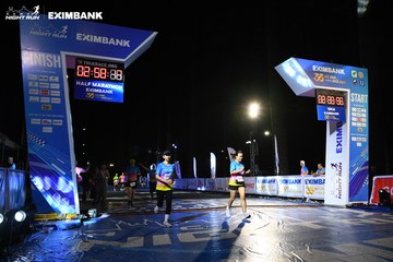 HO CHI MINH CITY NIGHT RUN EXIMBANK 2024 - Ảnh #2059993