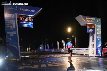 HO CHI MINH CITY NIGHT RUN EXIMBANK 2024 - Ảnh #2061761