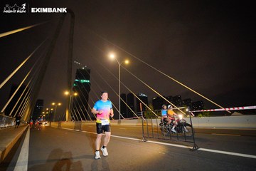 HO CHI MINH CITY NIGHT RUN EXIMBANK 2024 - Ảnh #2027249