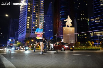 HO CHI MINH CITY NIGHT RUN EXIMBANK 2024 - Ảnh #1989277
