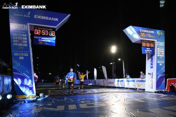 HO CHI MINH CITY NIGHT RUN EXIMBANK 2024 - Ảnh #2059095