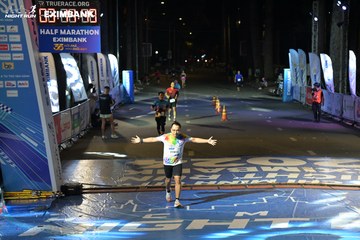 HO CHI MINH CITY NIGHT RUN EXIMBANK 2024 - Ảnh #2028053
