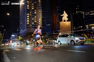 HO CHI MINH CITY NIGHT RUN EXIMBANK 2024 - Ảnh #1989170