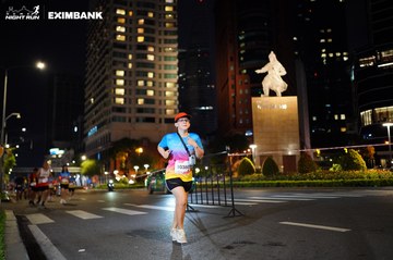 HO CHI MINH CITY NIGHT RUN EXIMBANK 2024 - Ảnh #1991733
