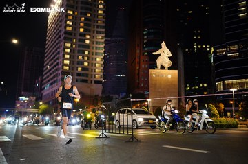 HO CHI MINH CITY NIGHT RUN EXIMBANK 2024 - Ảnh #1989084