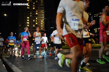 HO CHI MINH CITY NIGHT RUN EXIMBANK 2024 - Ảnh #1990063