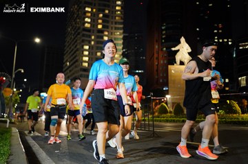 HO CHI MINH CITY NIGHT RUN EXIMBANK 2024 - Ảnh #1990740