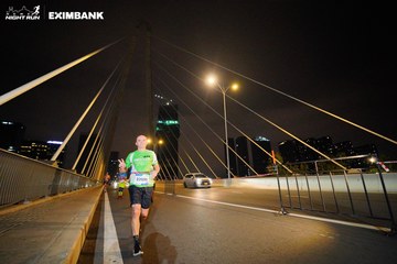 HO CHI MINH CITY NIGHT RUN EXIMBANK 2024 - Ảnh #2024929