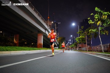 HO CHI MINH CITY NIGHT RUN EXIMBANK 2024 - Ảnh #1988678